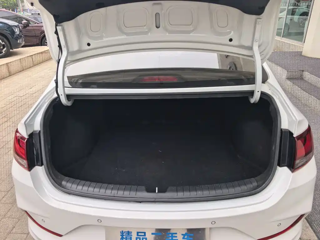 Elantra 2018 1.6L Automatic GL National VI