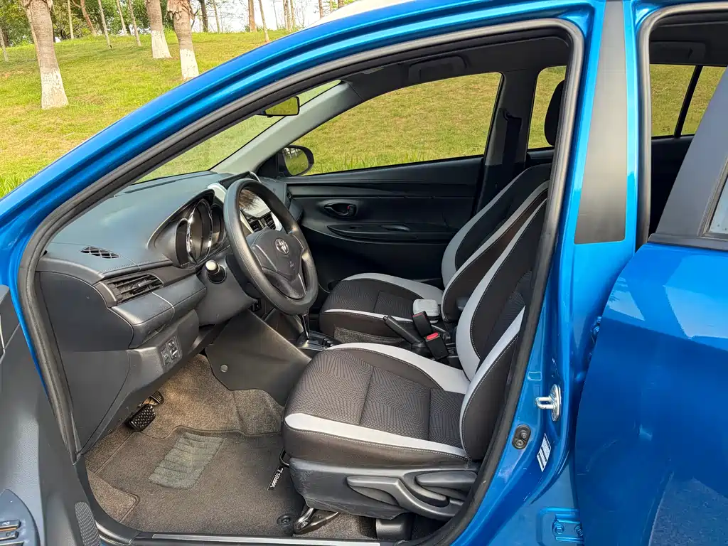 Yaris L Zhixuan 2021 Zhixuan X 1.5L CVT Luxury Edition