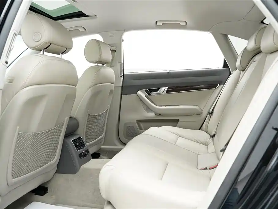 Audi A6L 2010 2.4L Technical Edition