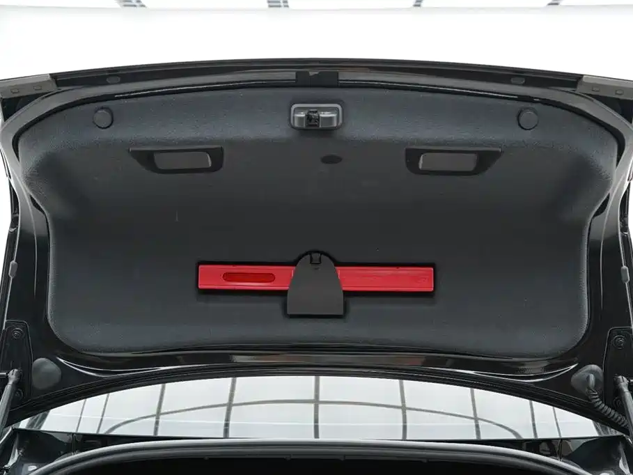 Audi A6L 2010 2.4L Technical Edition