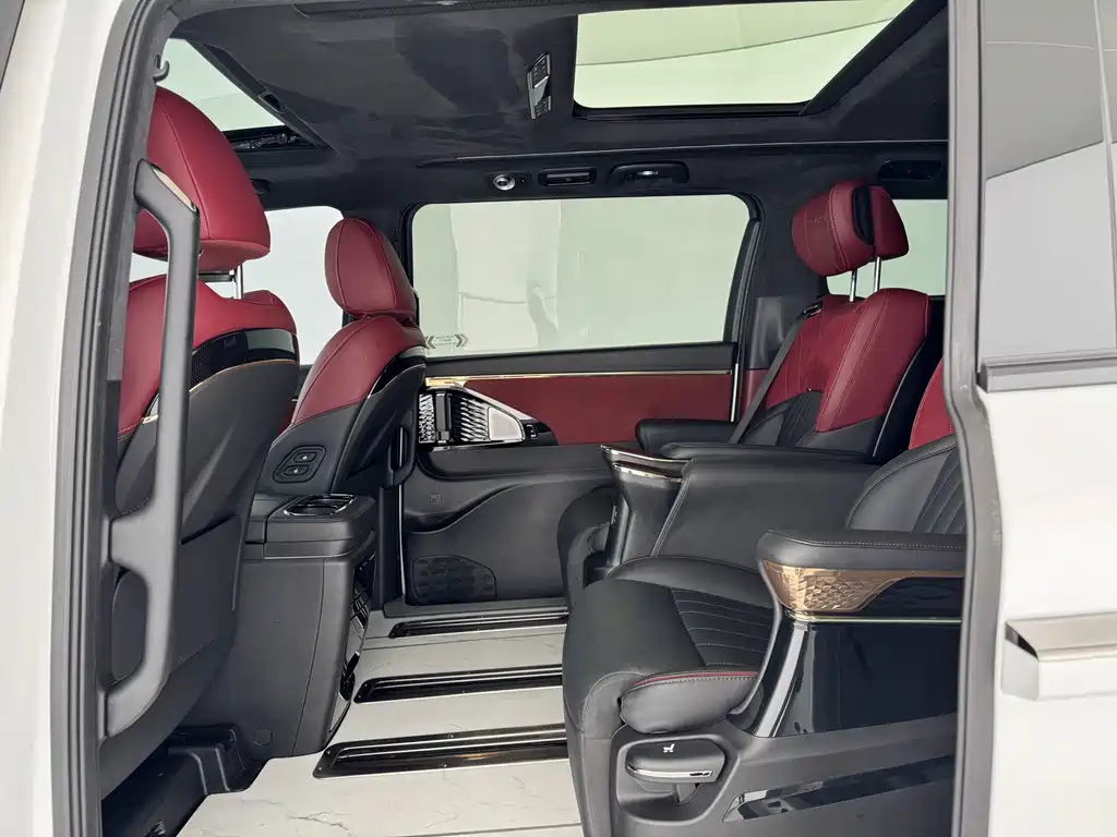 GAC Trumpchi M8 2023 Grandmaster Series 400T Supreme Edition