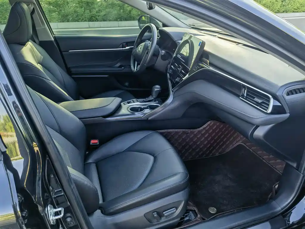 Camry 2023 2.5G Luxury Edition