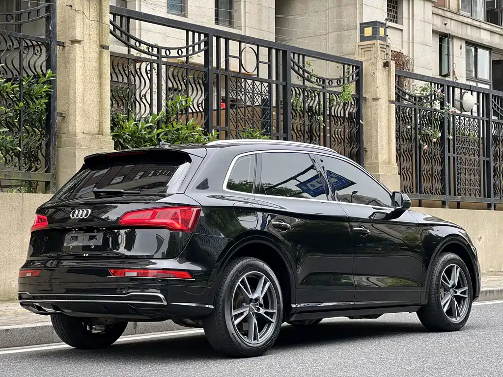 Audi Q5L 2020 45 TFSI Premium Fashion Edition