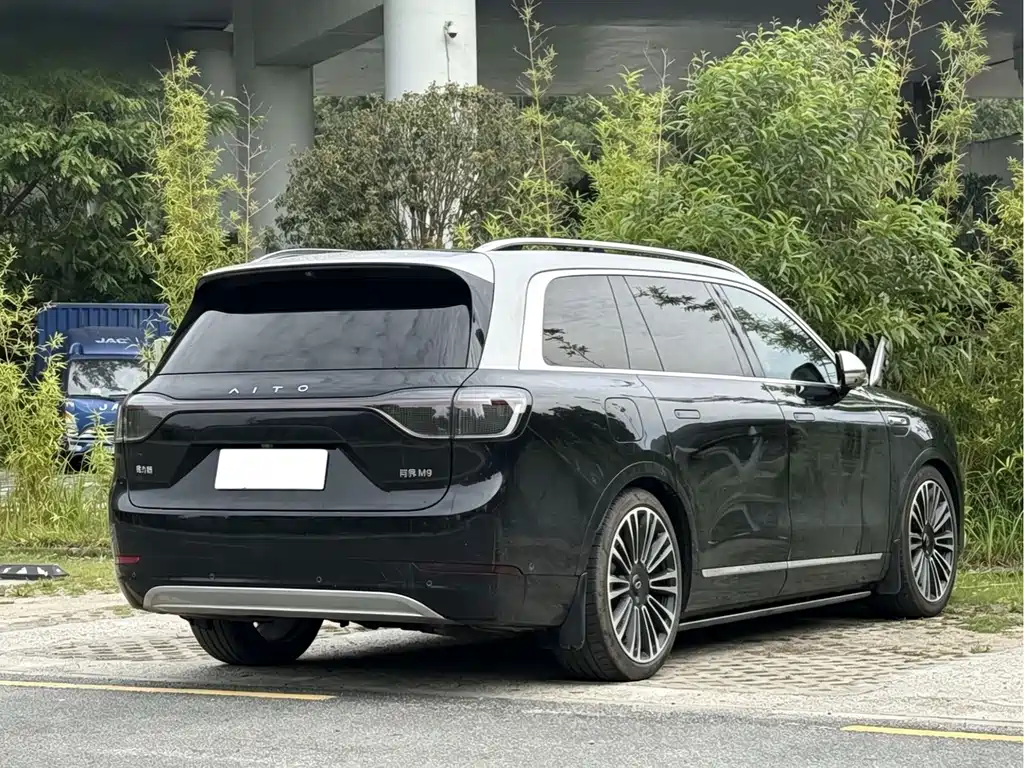 AITO M9 2024 EREV Ultra Edition 42kWh 6-Seater