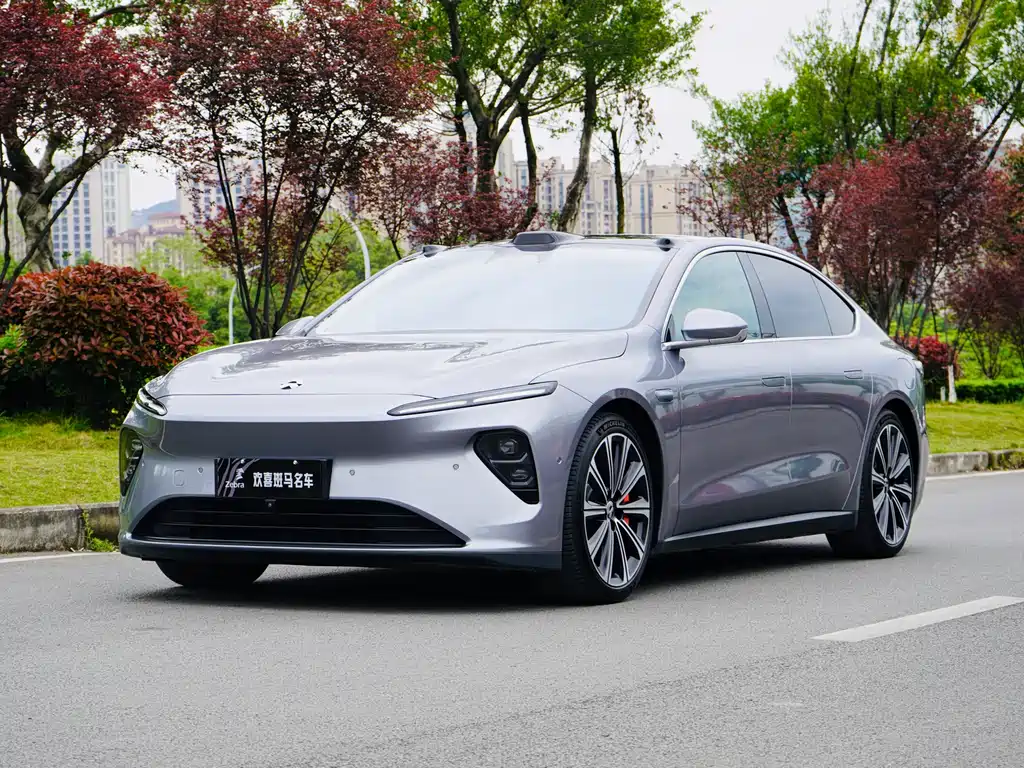 NIO ET7