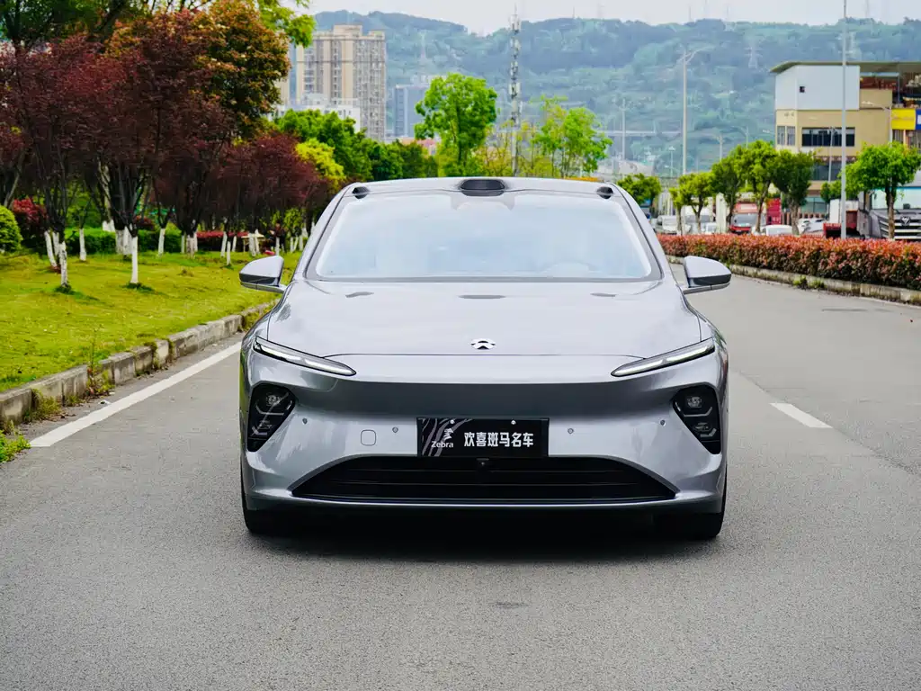 NIO ET7