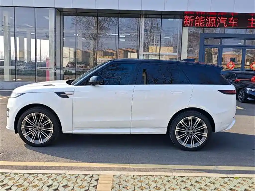 Range Rover Sport 2024 400PS Dynamic HSE