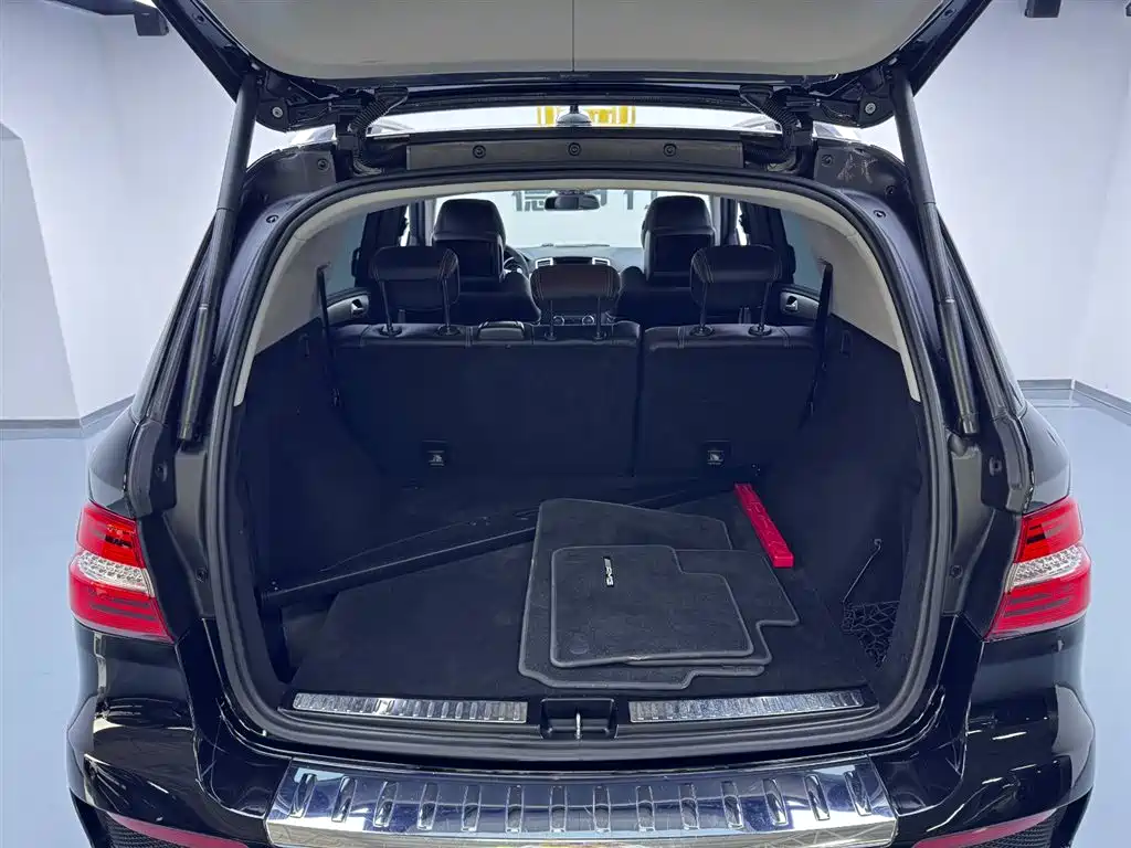 Mercedes-Benz M-Class AMG 2015 AMG ML 63