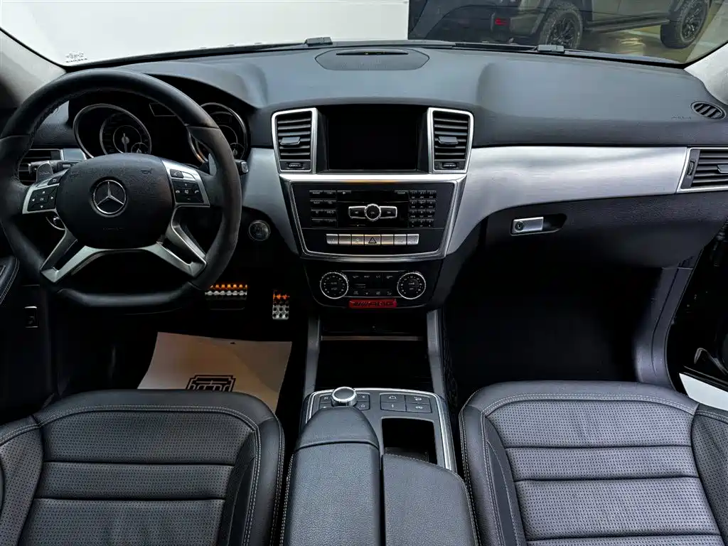 Mercedes-Benz M-Class AMG 2015 AMG ML 63