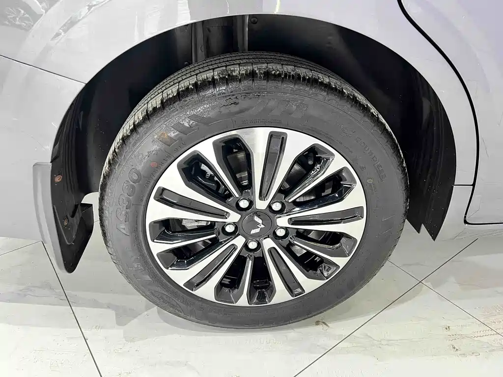 Wuling Jiachen 2022 1.5T CVT Premium Flagship Edition