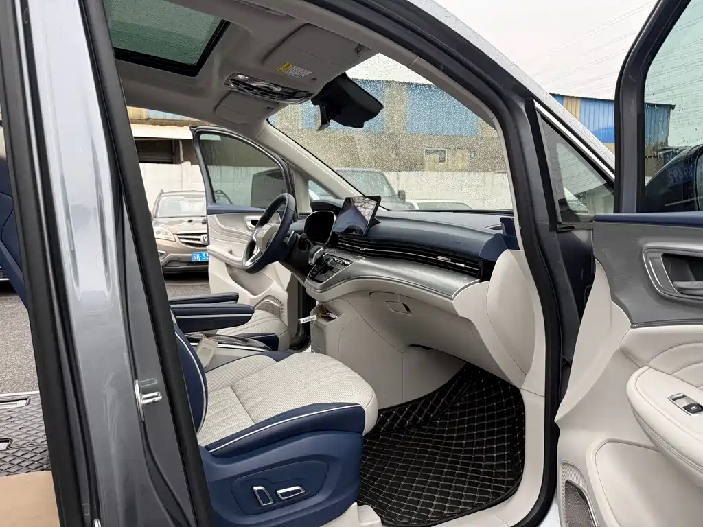 Roewe iMAX8 2021 400TGI Supreme Series Ultimate Edition