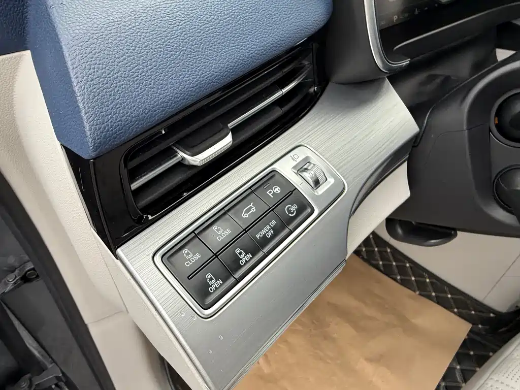 Roewe iMAX8 2021 400TGI Supreme Series Ultimate Edition