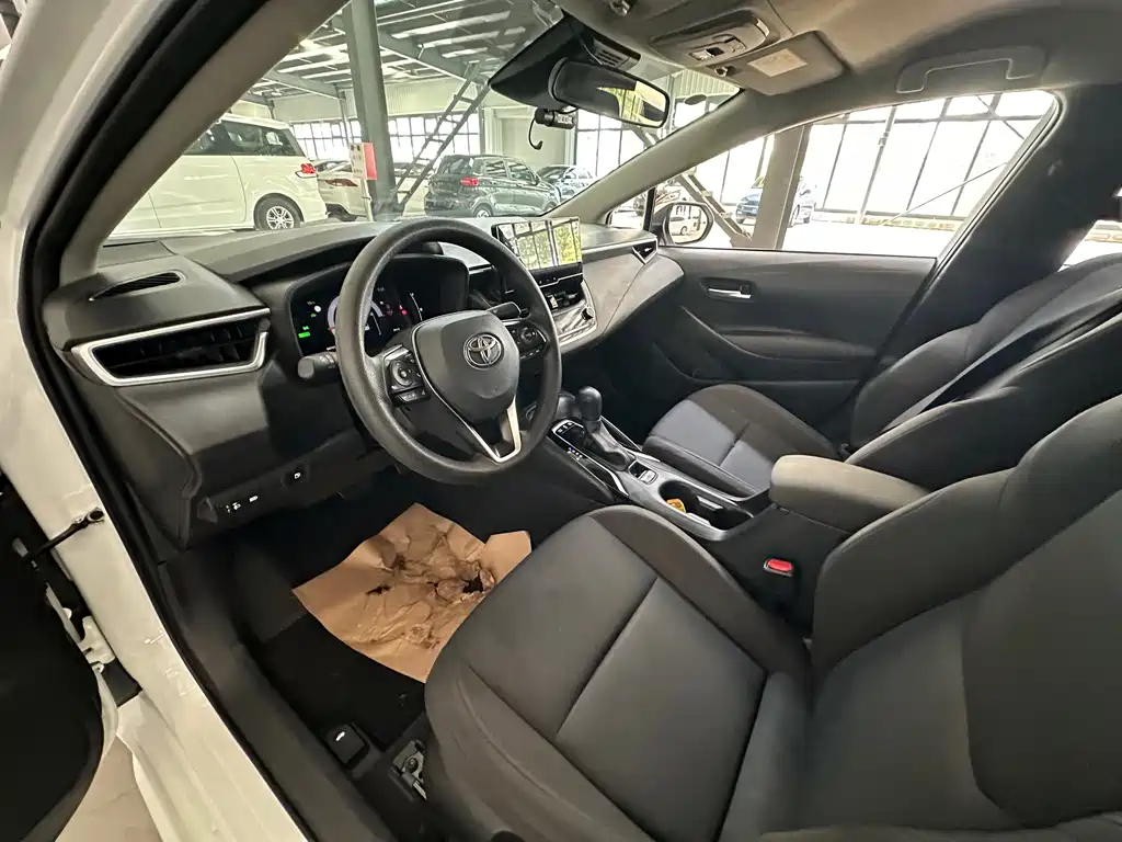 Levin 2024 Intelligent Hybrid Dual Engine 1.8L Leading Edition