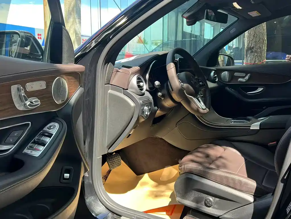 2022 Mercedes-Benz GLC 300 L 4MATIC Dynamic