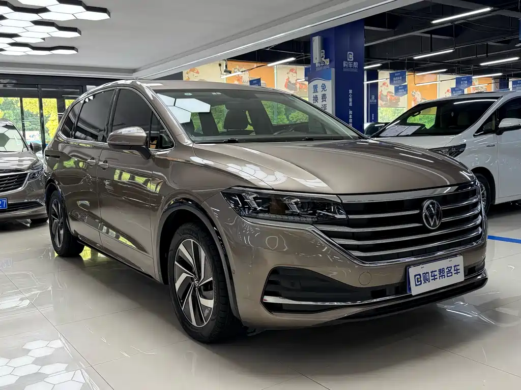 Viloran 2020 330TSI Luxury Edition