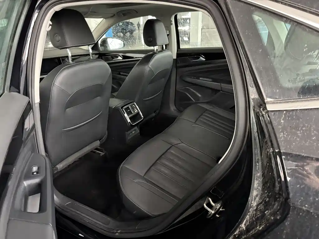Passat 2024 280TSI Business Edition