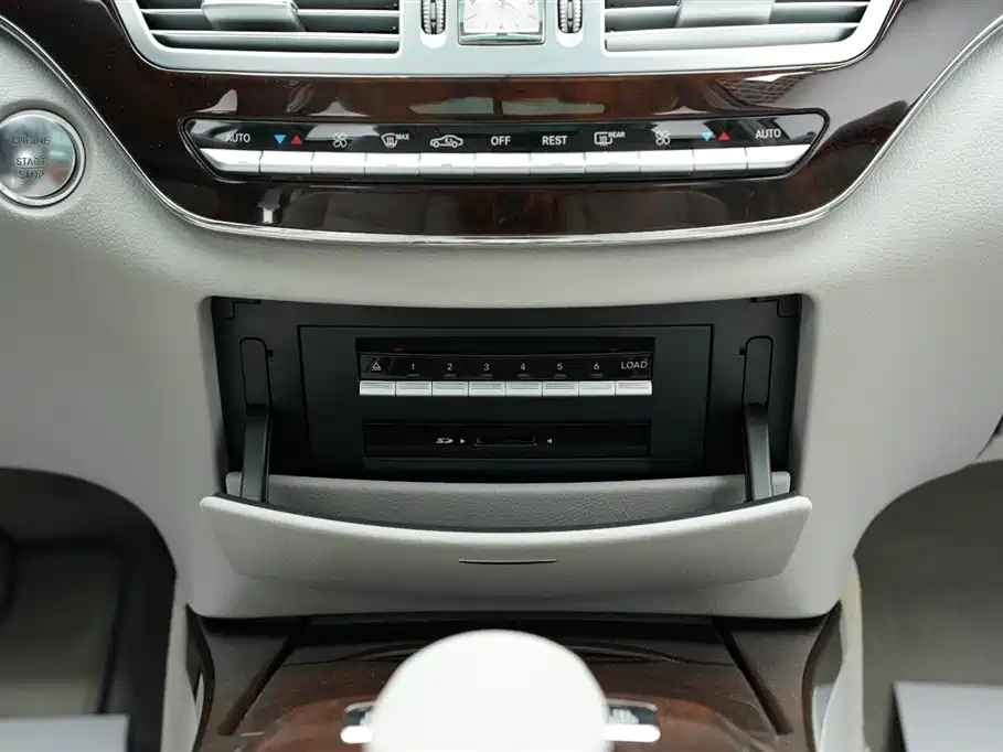 Mercedes-Benz S-Class 2010 S 300 L Luxury