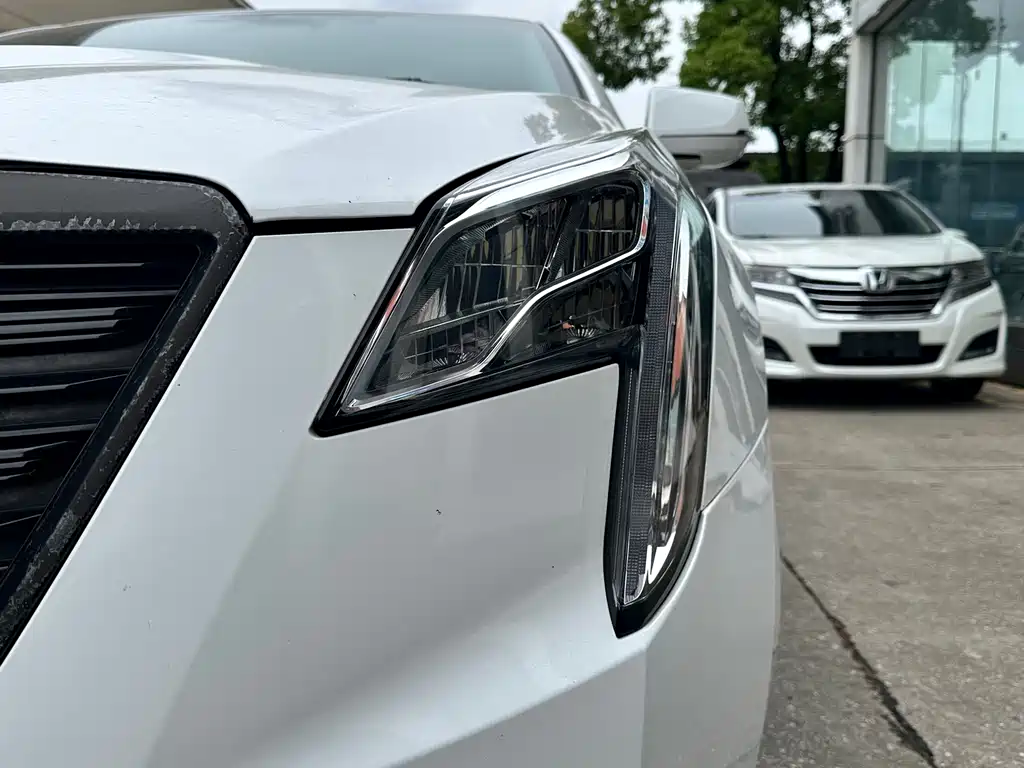 Cadillac XTS 2018 28T Technical