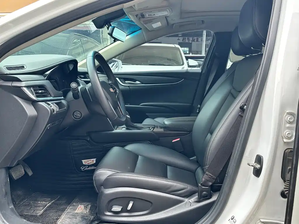 Cadillac XTS 2018 28T Technical