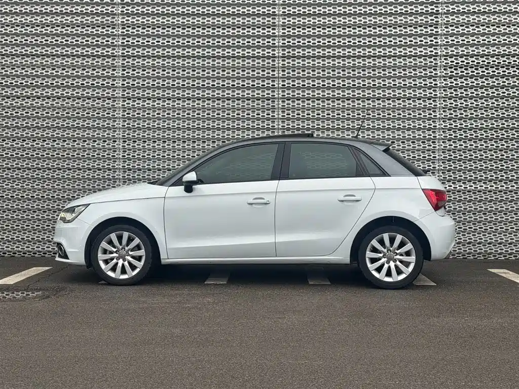 Audi A1 2013 30 TFSI Sportback Ego