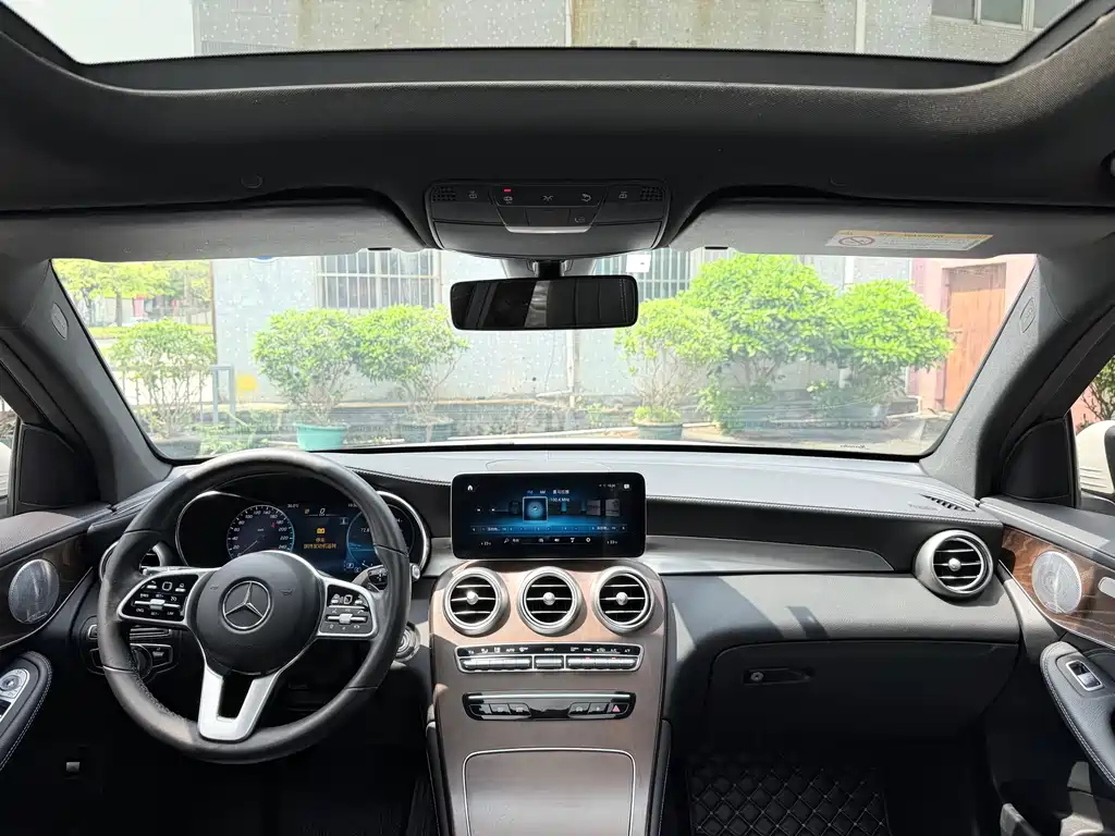 Mercedes GLC 2020 GLC 260 L 4MATIC Luxury Edition