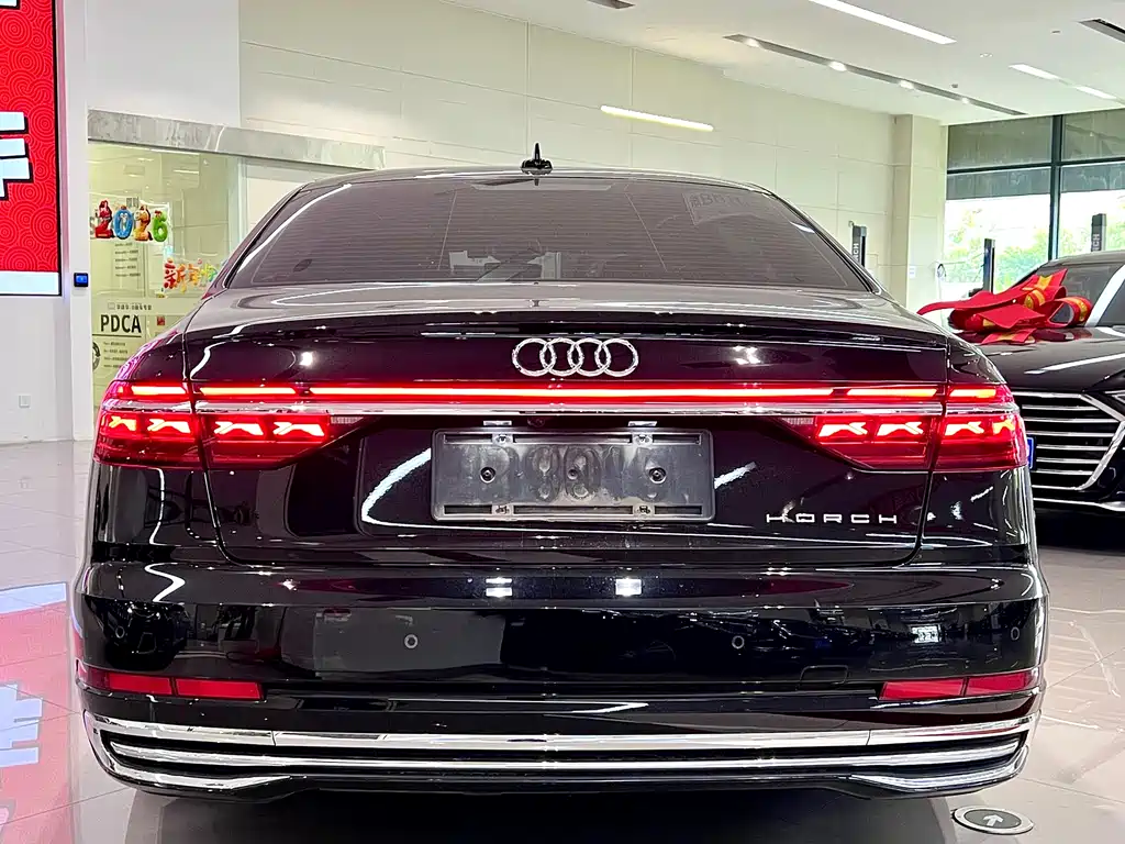 Audi A8L Horch Founder Edition Legend 2022