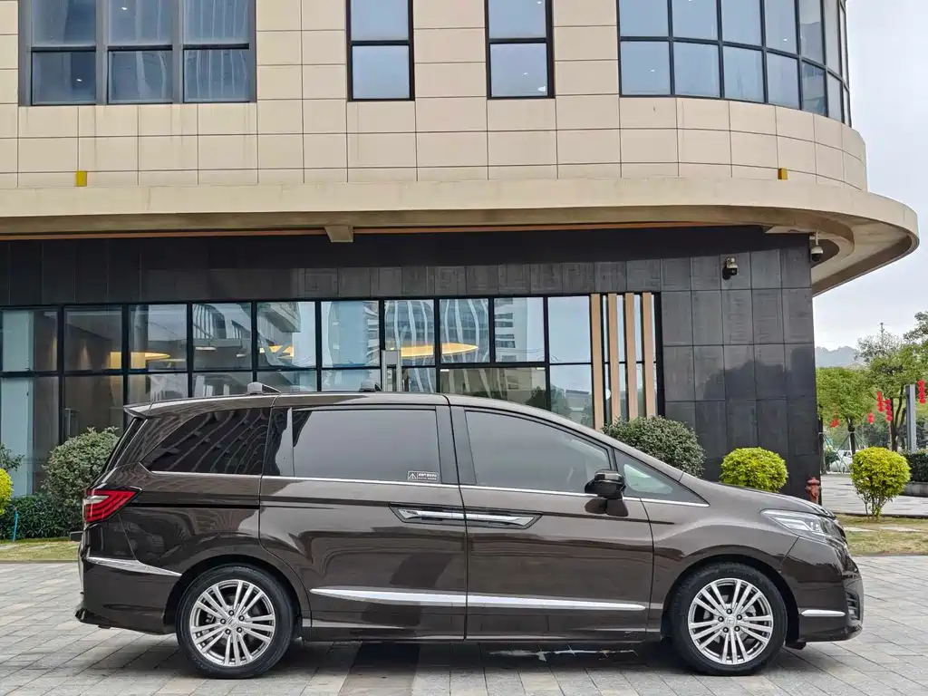 Honda Elysion 2016 2.4L Classic Edition