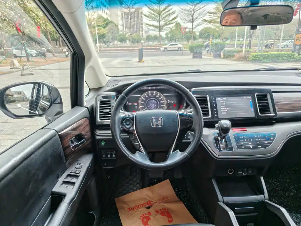 Honda Elysion 2016 2.4L Classic Edition