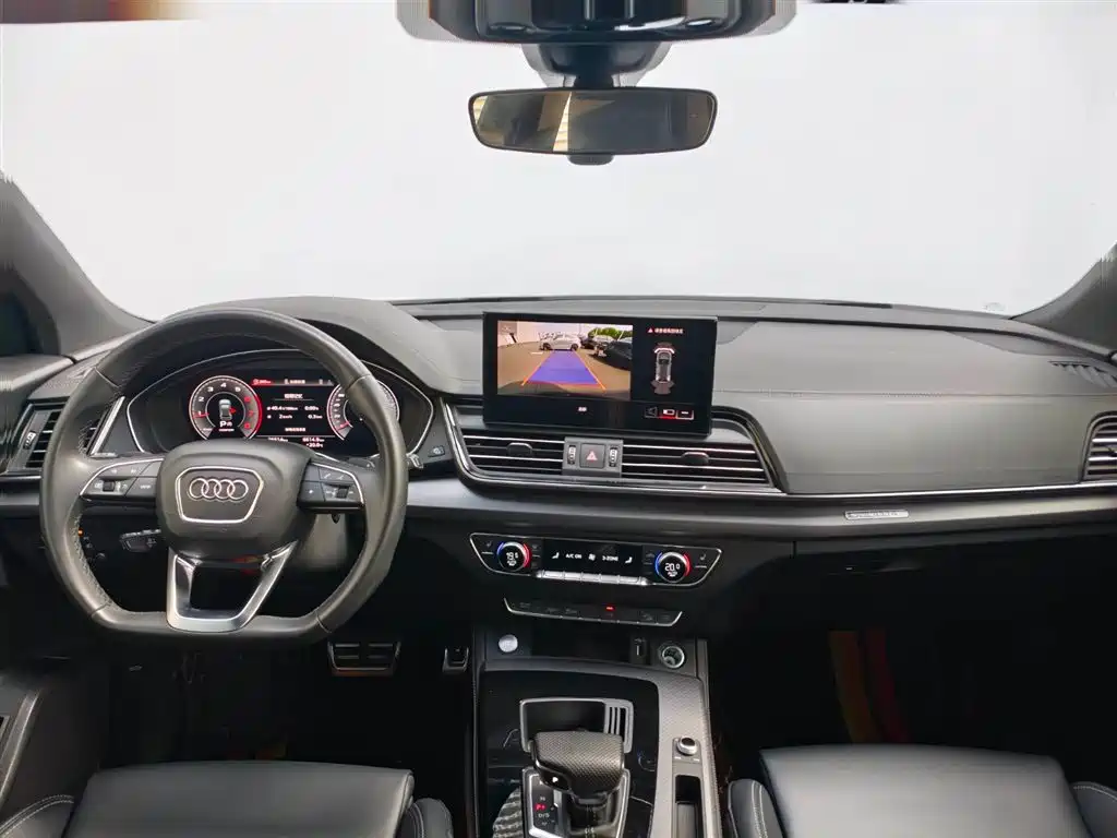 Audi Q5L 2024 40 TFSI Luxury Dynamic Edition