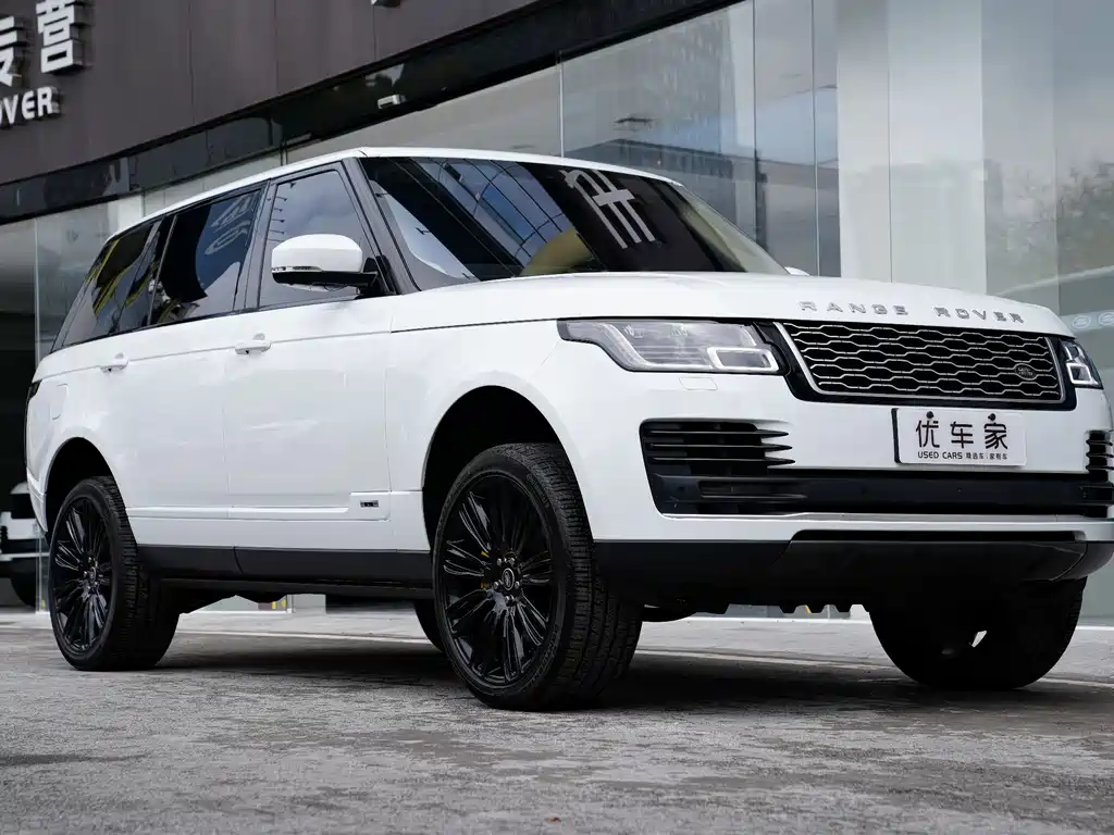 Range Rover 2021 3.0 L6 Heritage Extended Classic Edition