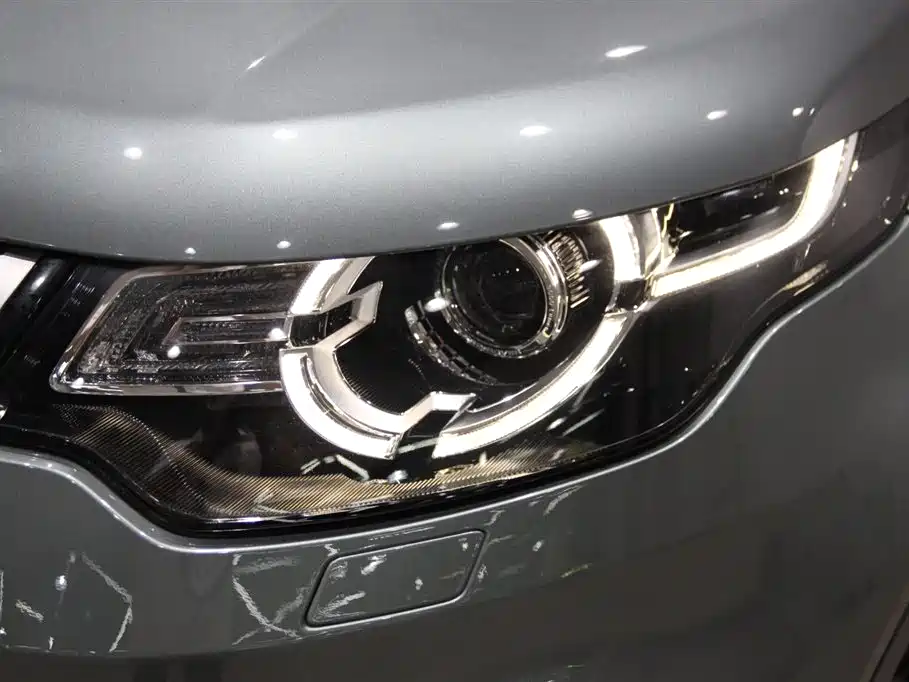 Land Rover Discovery Sport 2018 240PS HSE