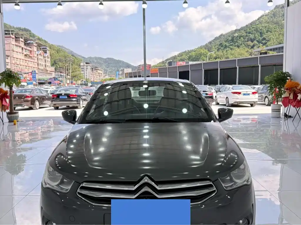 Citroën Elysée 2014 1.6L Automatic Fashion Model