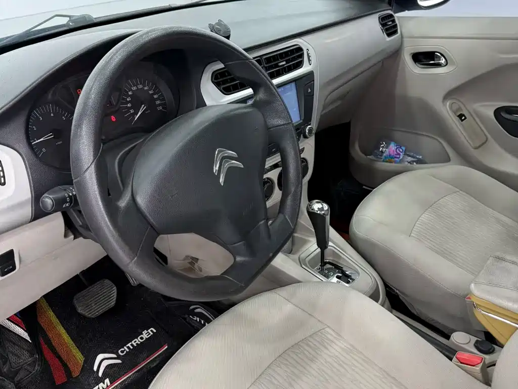 Citroën Elysée 2014 1.6L Automatic Fashion Model