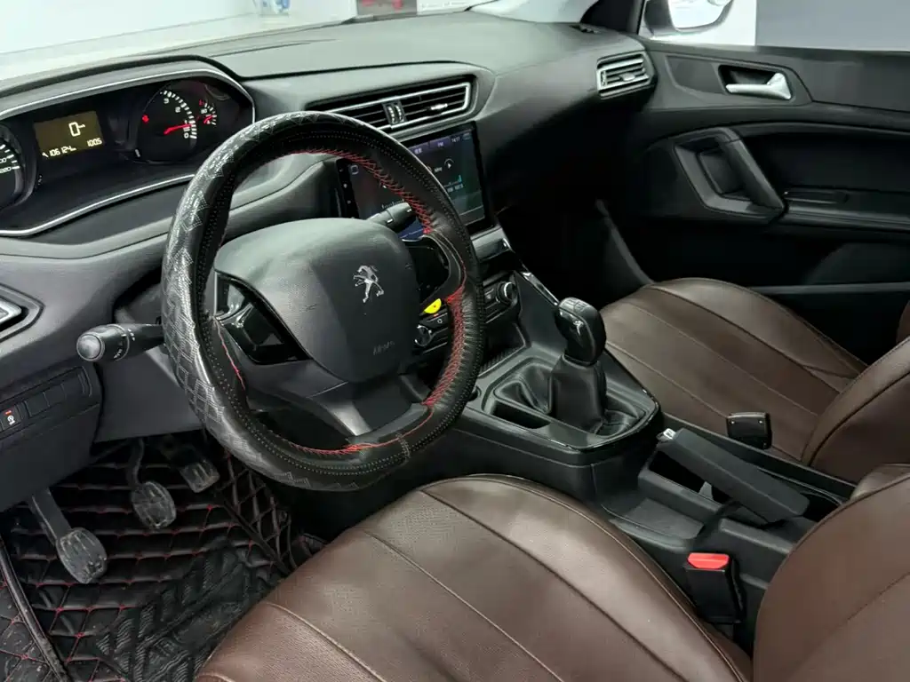 Peugeot 308 2016 230THP Manual Fashion Edition