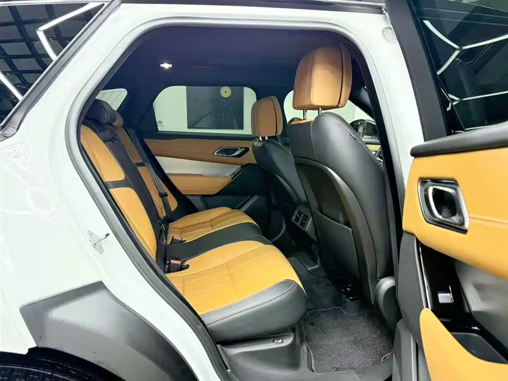 Range Rover Velar 2023 250PS Black Special Edition