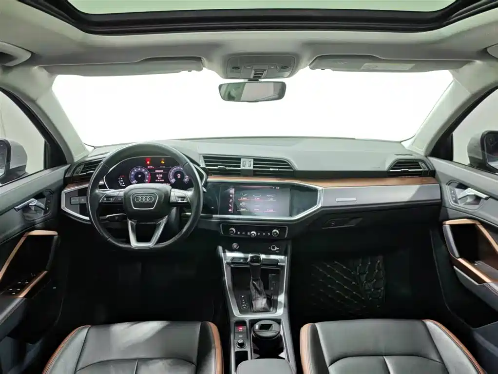 Audi Q3 2020 35 TFSI Premium
