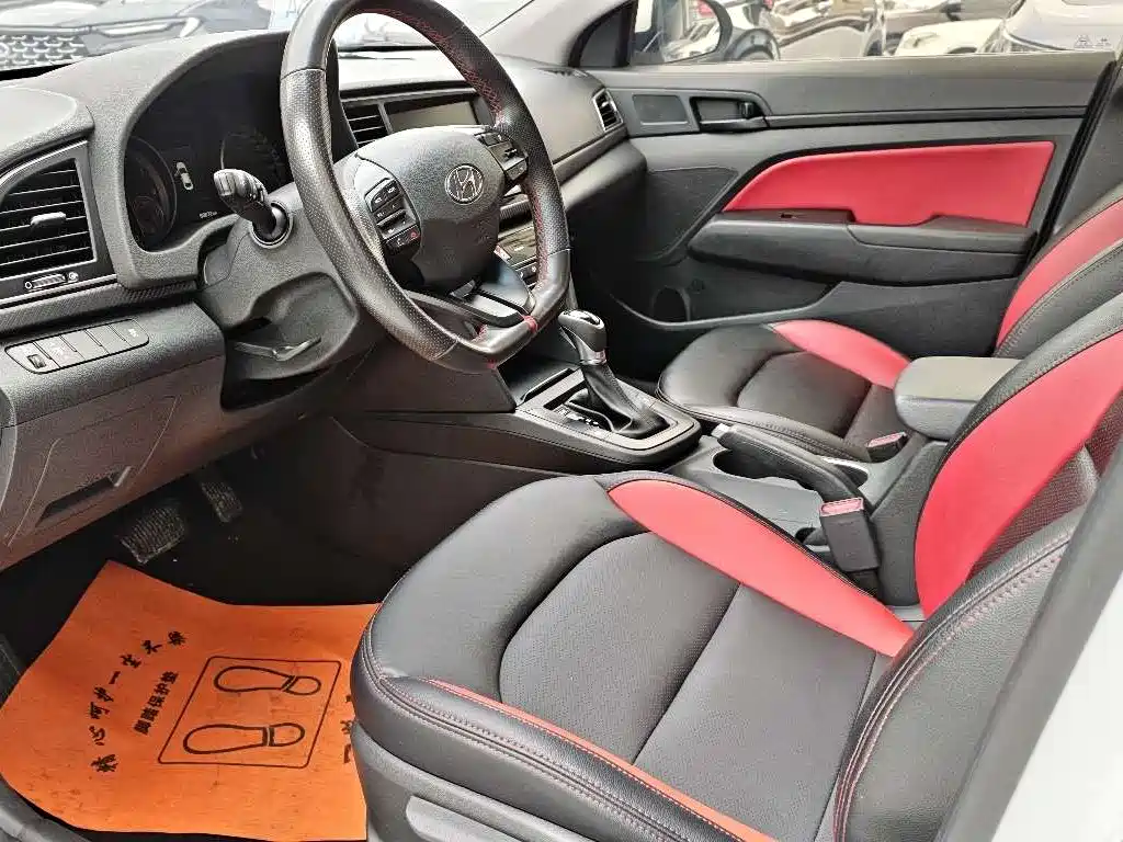 Hyundai Elantra Lingdong 2018 1.4T DCT Xuandong Vitality Edition