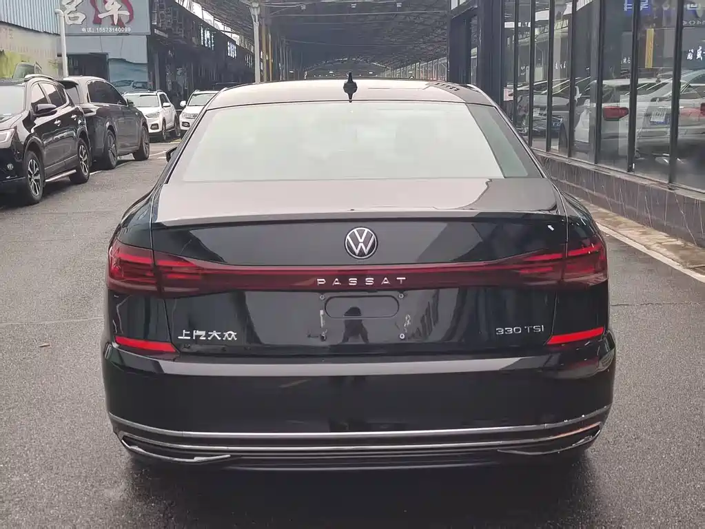 Volkswagen Passat 2022 330TSI Starlight Elite Edition
