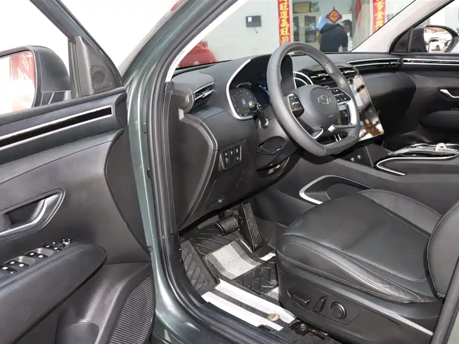 Tucson L 2023 1.5T DLX Luxury Edition