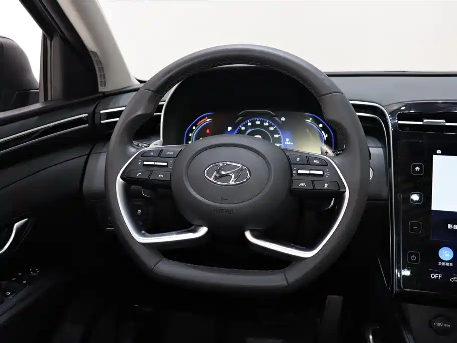 Tucson L 2023 1.5T DLX Luxury Edition