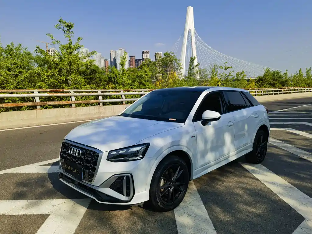 Audi Q2L 2022 35 TFSI Fashion Elegant Edition