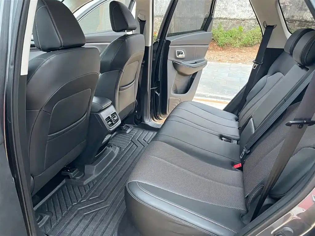 Changan Oshan X7 PLUS 2022 1.5T Blue Whale Edition Automatic Prestige