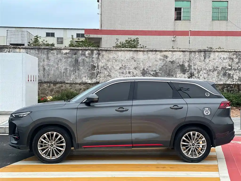 Changan Oshan X7 PLUS 2022 1.5T Blue Whale Edition Automatic Prestige