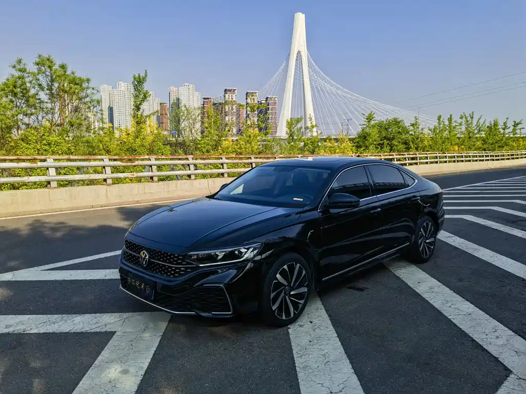 Passat 2022 330TSI Starlight Elite Edition
