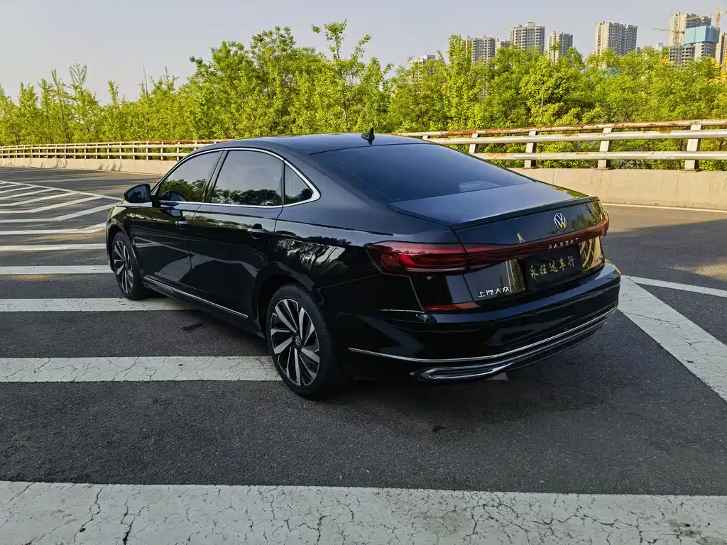 Passat 2022 330TSI Starlight Elite Edition