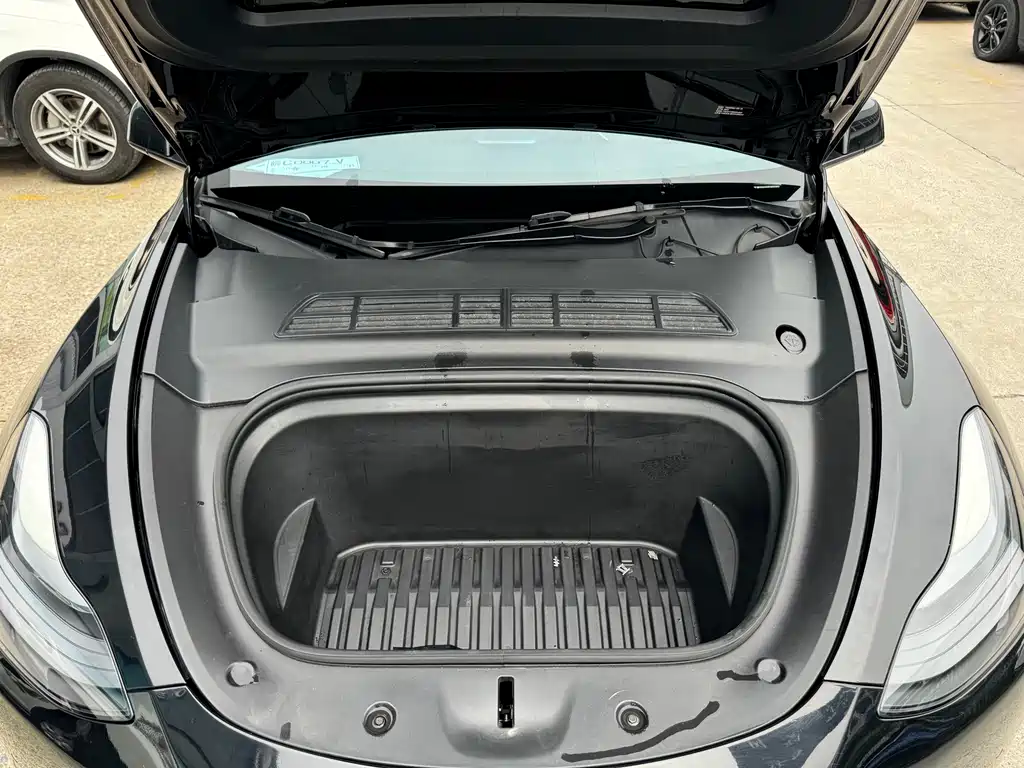 Tesla Model Y Long Range AWD 2021