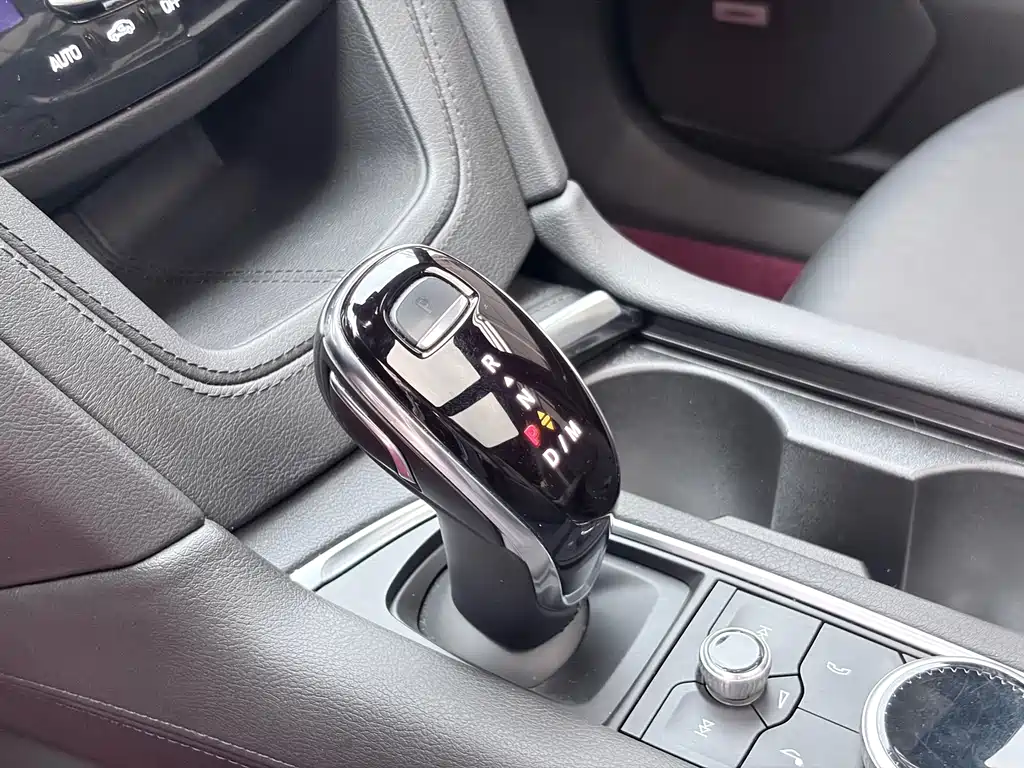 Cadillac XT6 2022 2.0T AWD Luxury 6-Seater