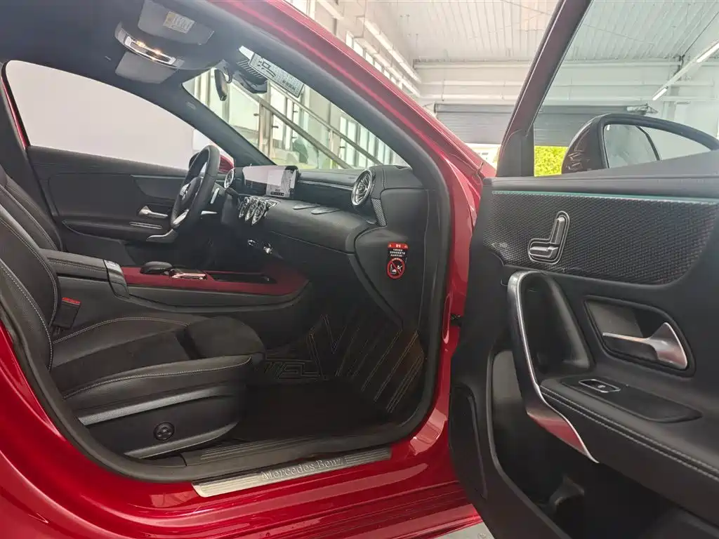 Mercedes-Benz A-Class 2022 A 200 L Sport Sedan Fashion Edition
