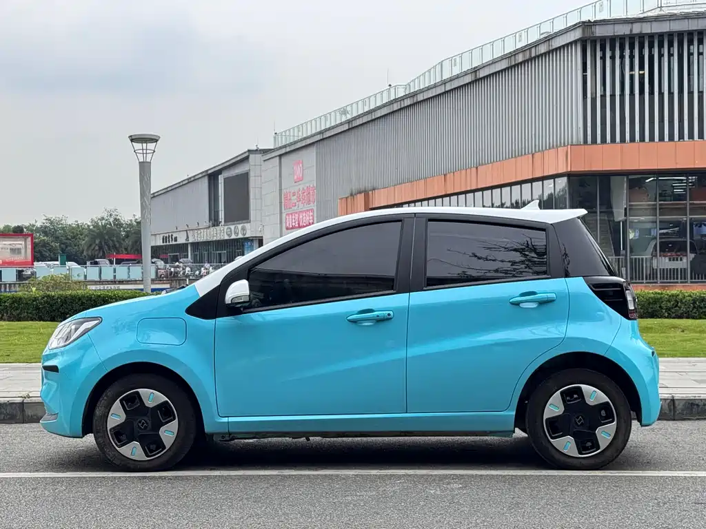 Chery QQ Ice Cream 2023 Anniversary Edition 301km Clover 36kW