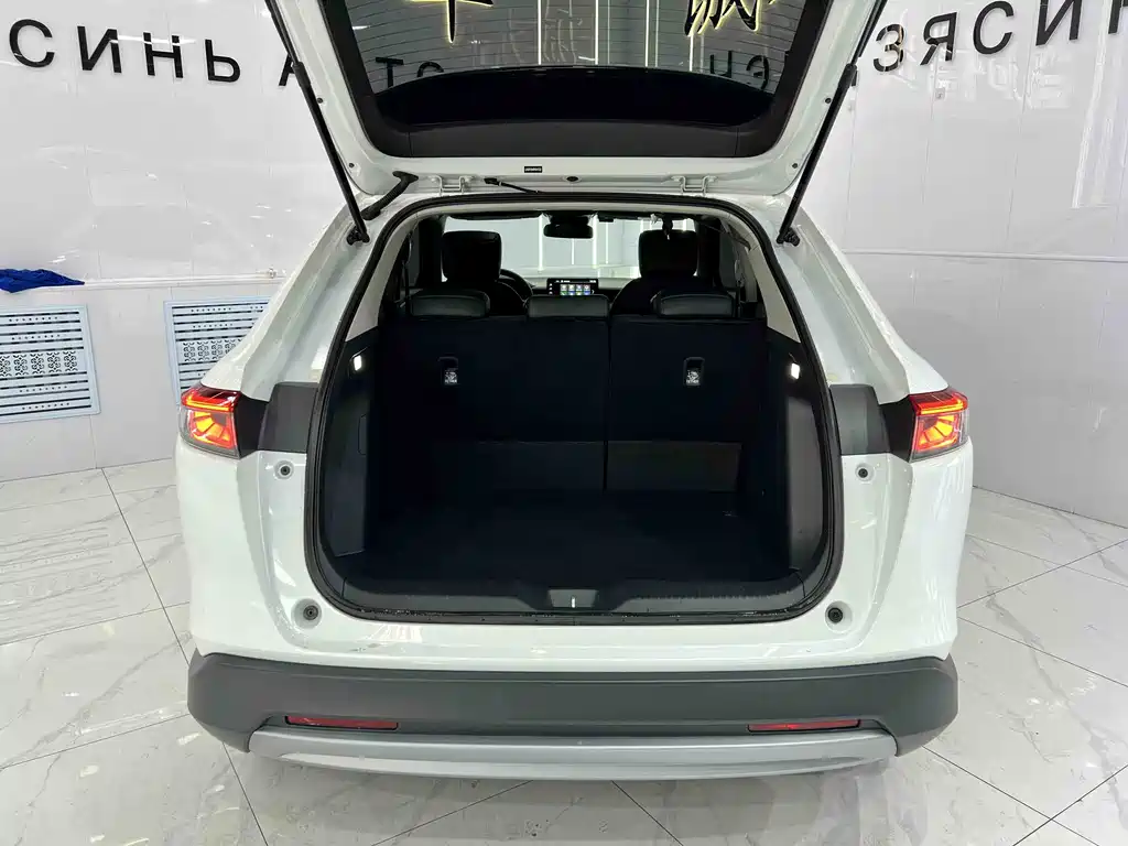 Honda Vezel 2023 1.5L CVT Pioneer Edition